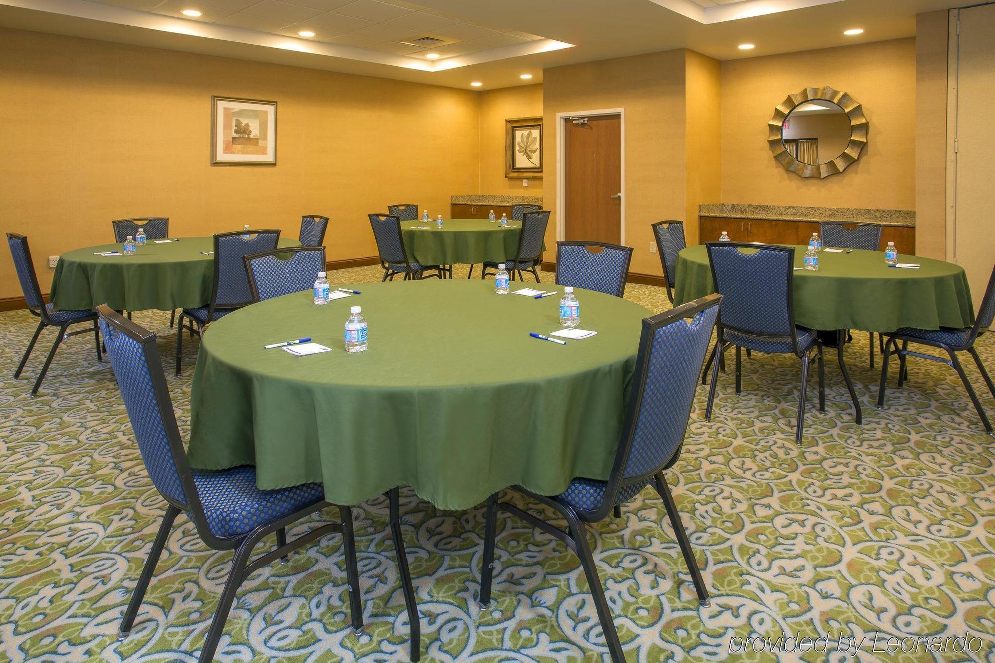 Holiday Inn Express & Suites Culpeper By Ihg Buitenkant foto