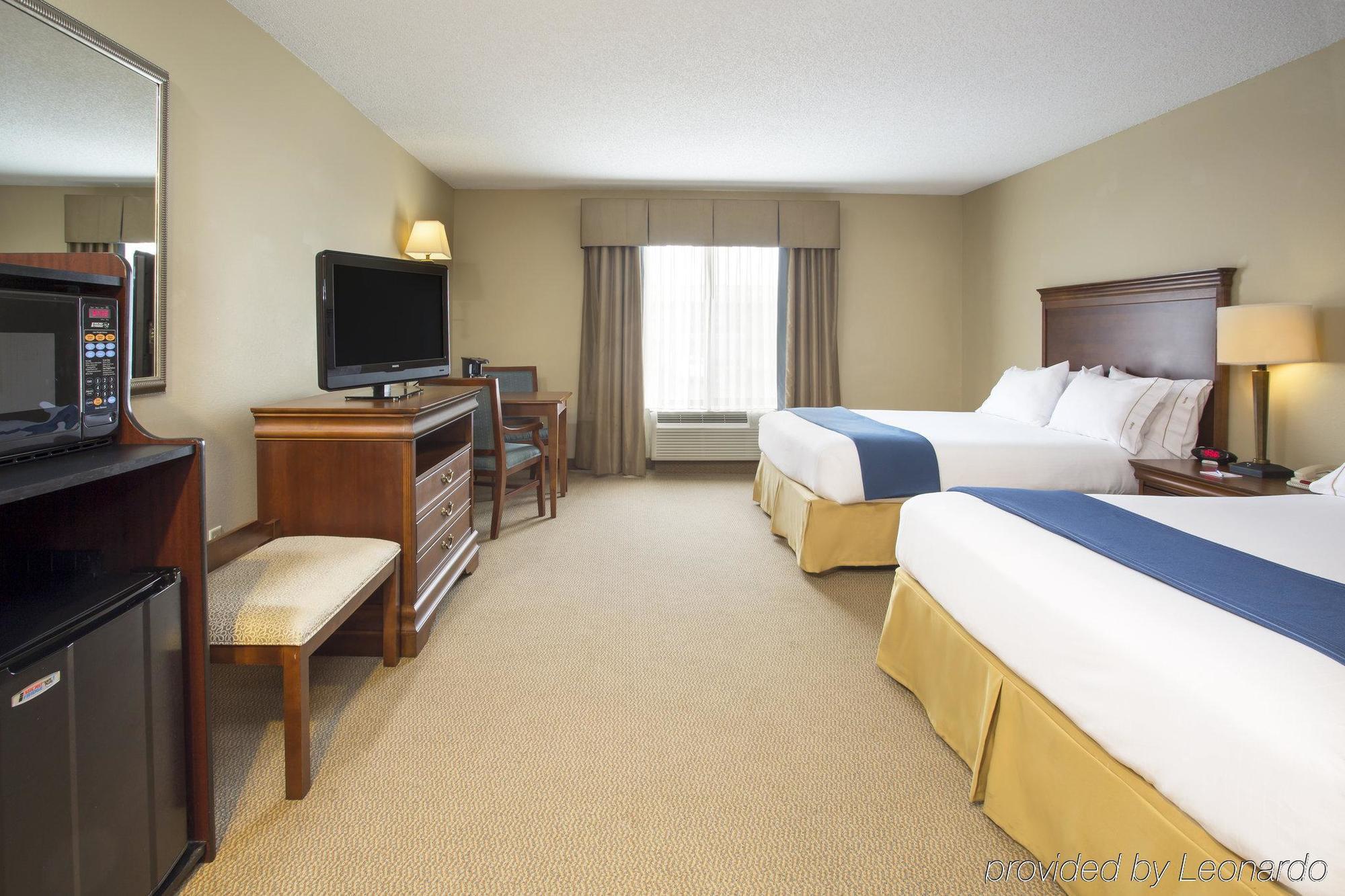 Holiday Inn Express & Suites Culpeper By Ihg Buitenkant foto