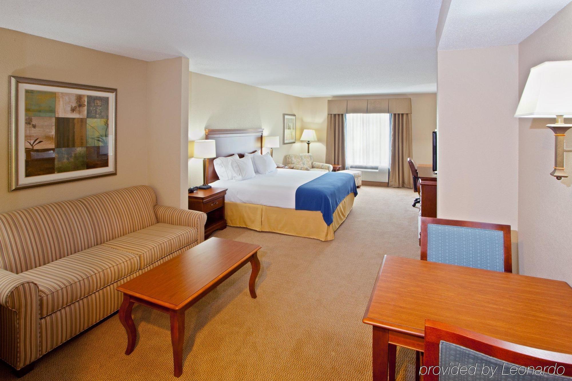 Holiday Inn Express & Suites Culpeper By Ihg Buitenkant foto